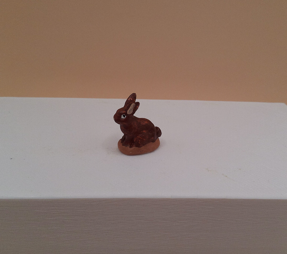 Lapin assis