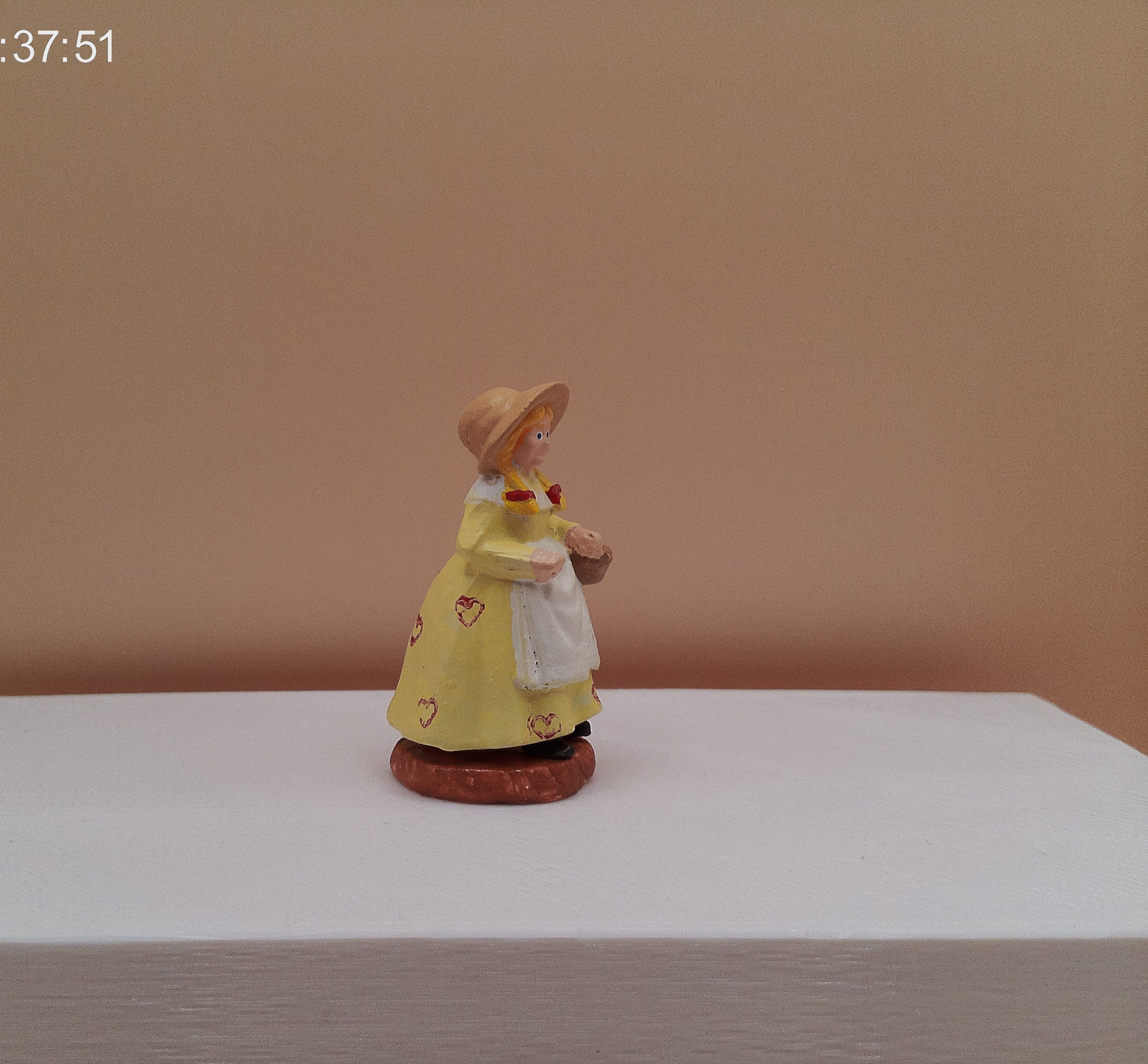 La fille aux couettes